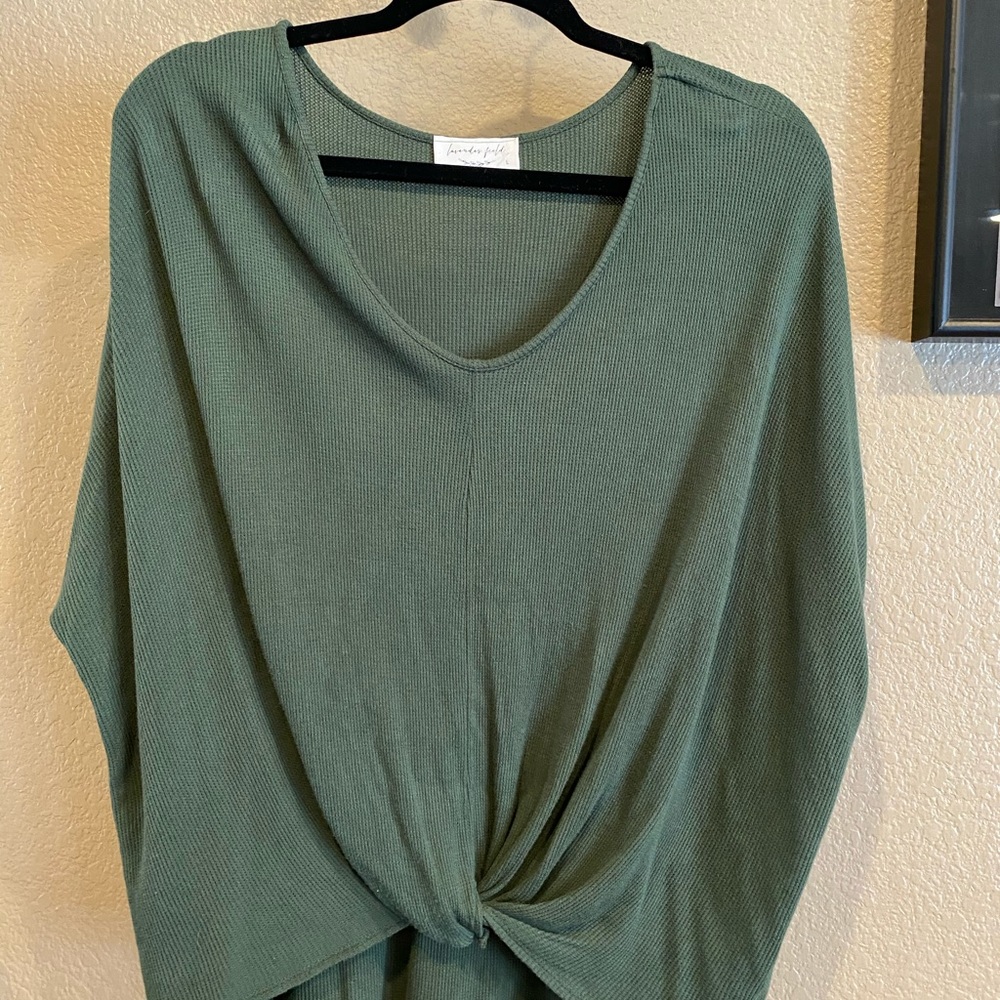 Ladies Top tie front loose
